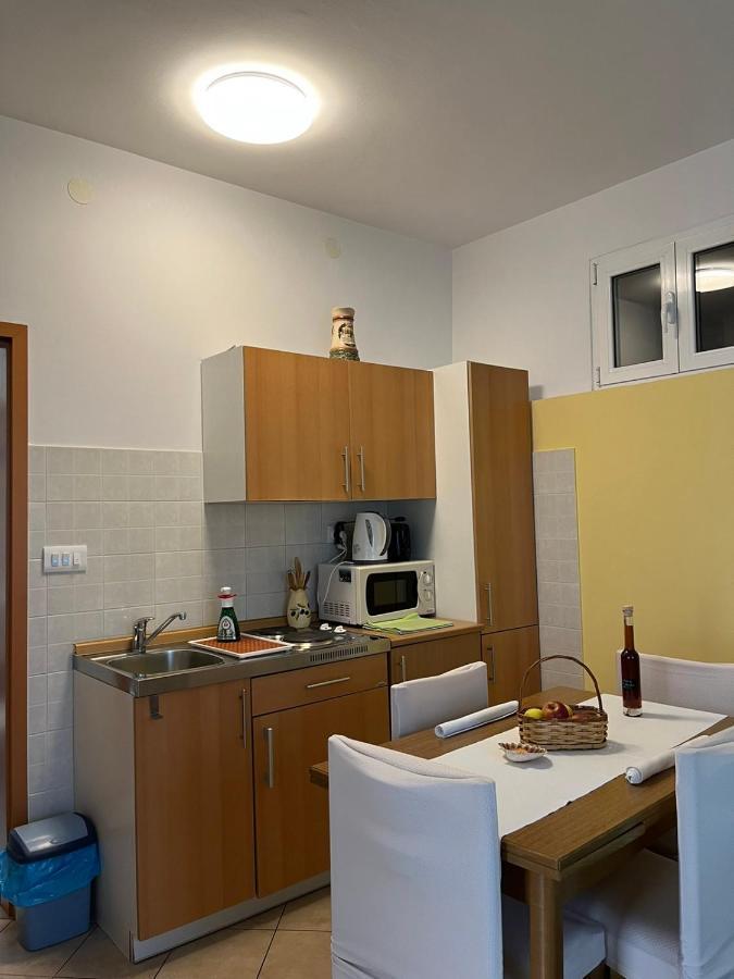 Appartement Gita à Omišalj Extérieur photo